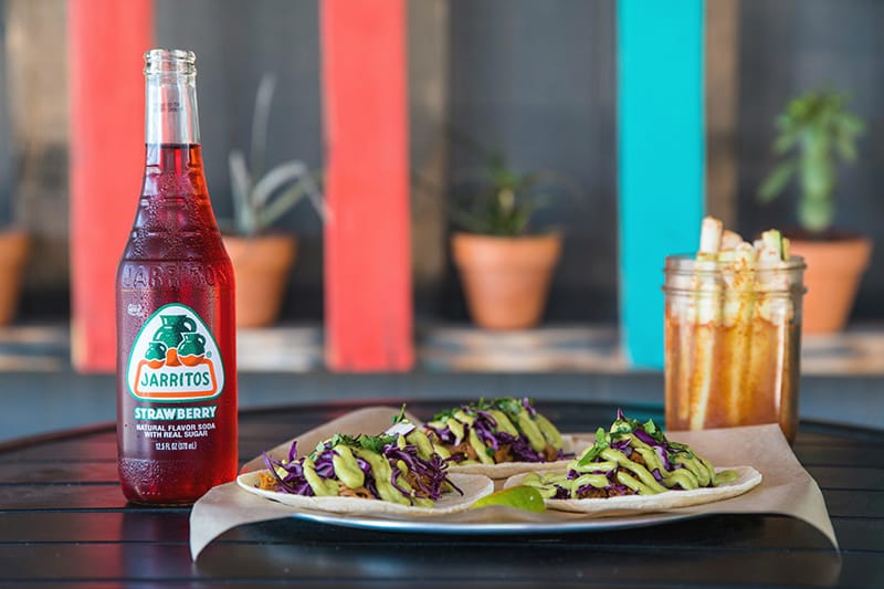 jarritos-mexican-soda-roAbfVhadZk-unsplash Tacos